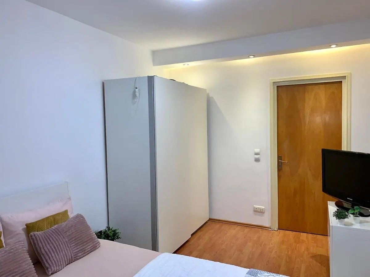One Bedroom Tineretului Timpuri Noi Apartament Bukarest Apartman
