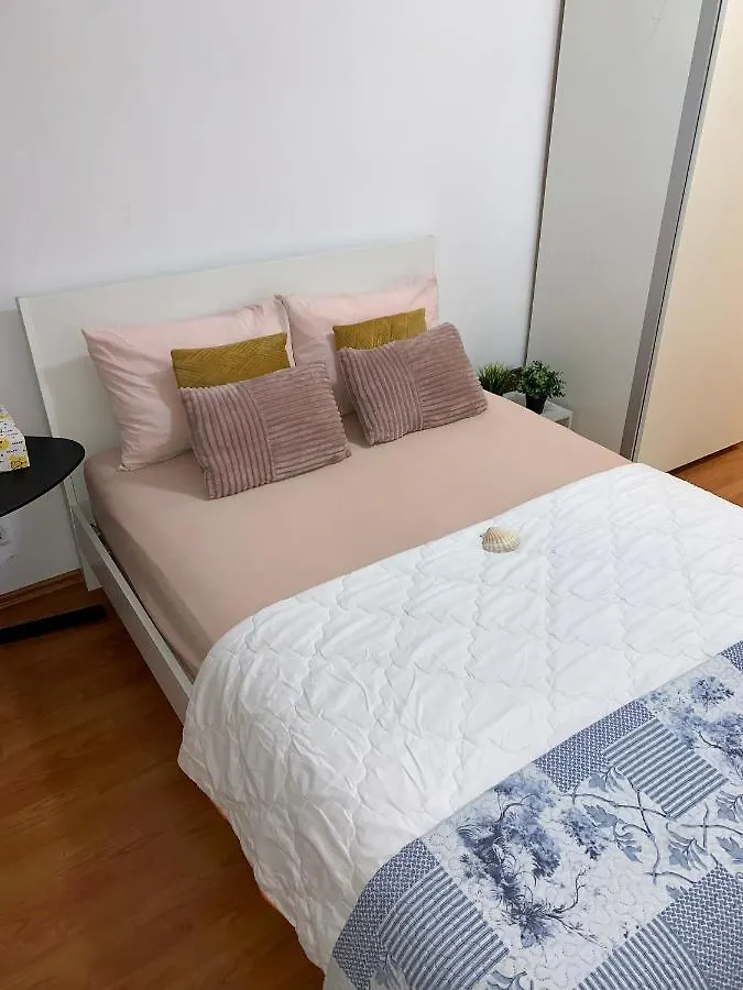 Apartman One Bedroom Tineretului Timpuri Noi Apartament Bukarest